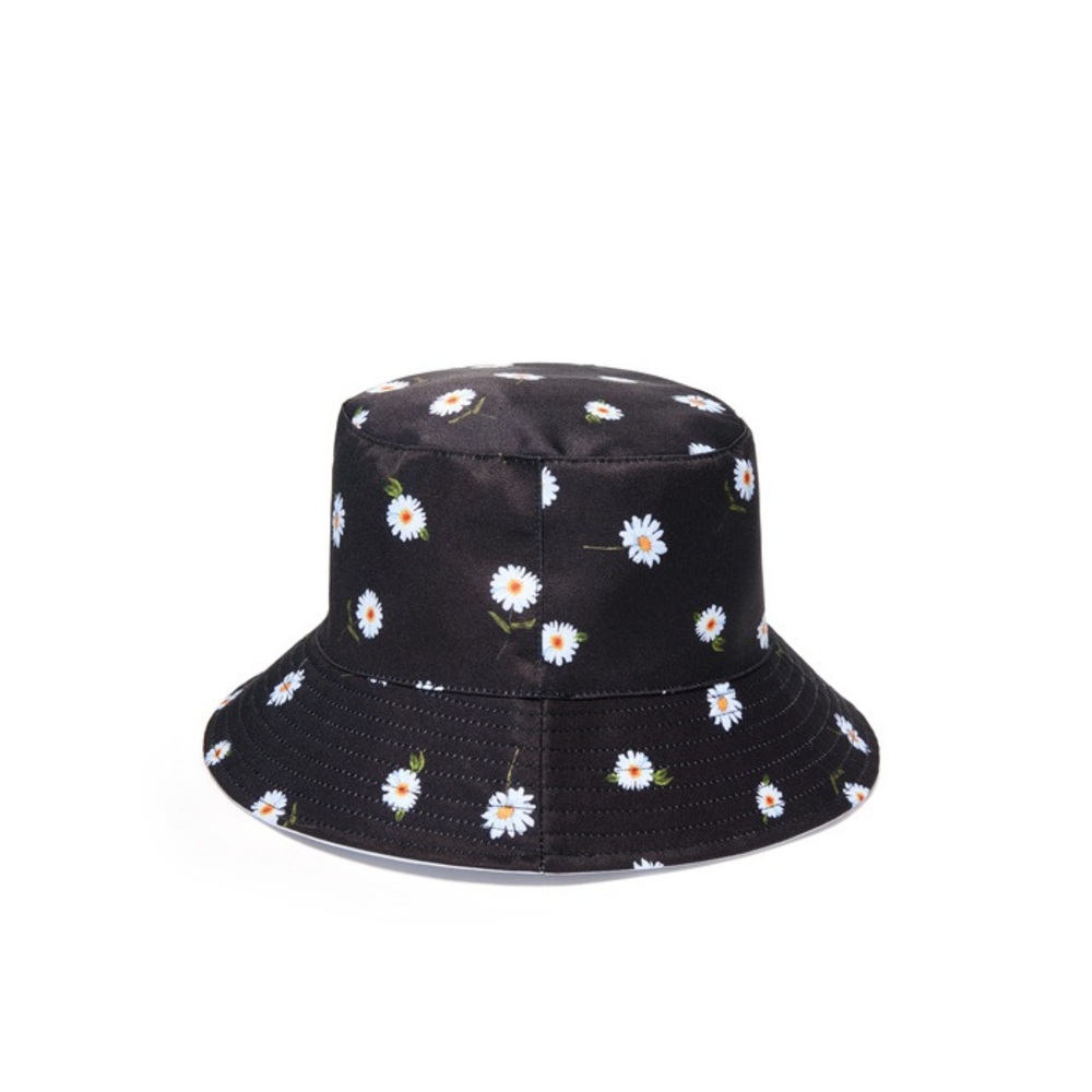 NWOT Alice + Olivia Daisy Print Bucket Hat